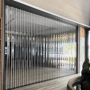 Vách Ngăn Máy Lạnh Showroom Văn Phòng. Lá Nhựa Trong Luxury.
